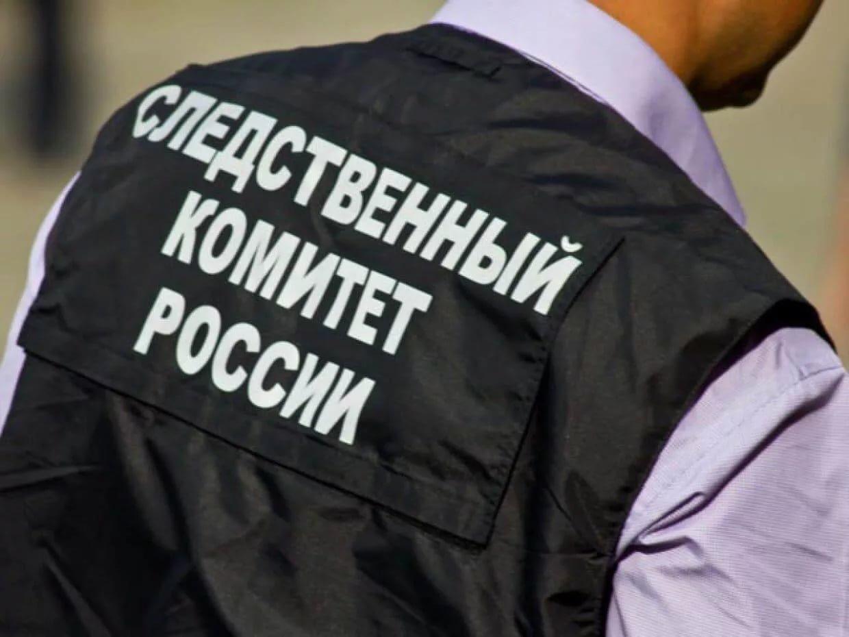 В Томске нашли тело женщины, придавленное бетонной плитой
