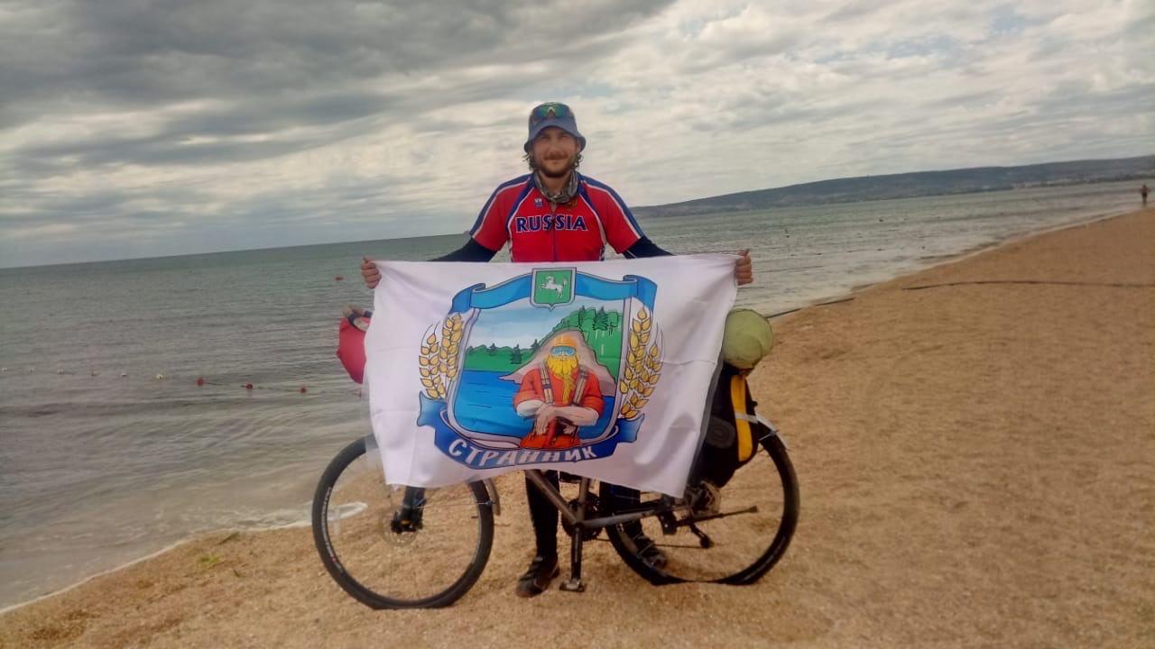 Учитель физкультуры из Чаинского района доехал на велосипеде до Крыма